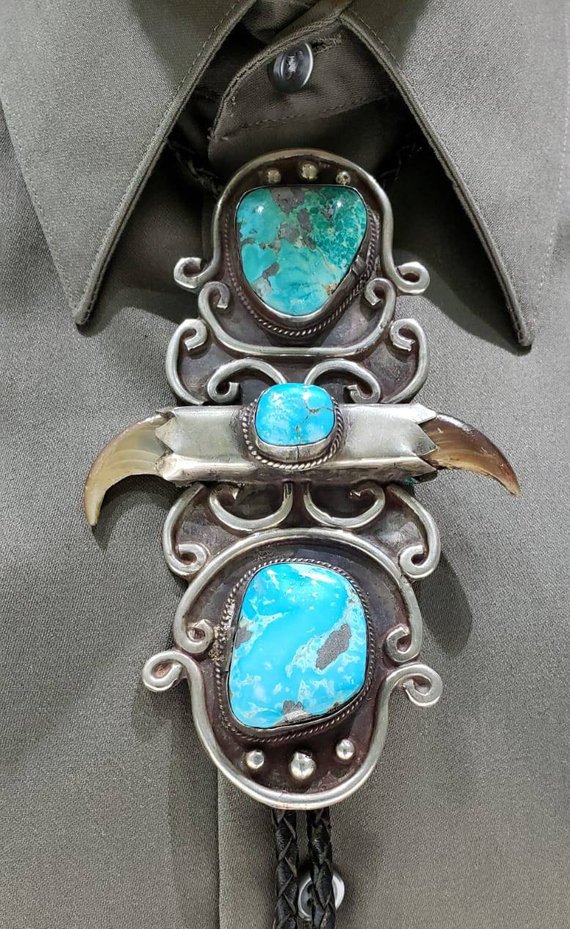 Native American Bear Claw Necklace with Turquoises – Cosmic Norbu