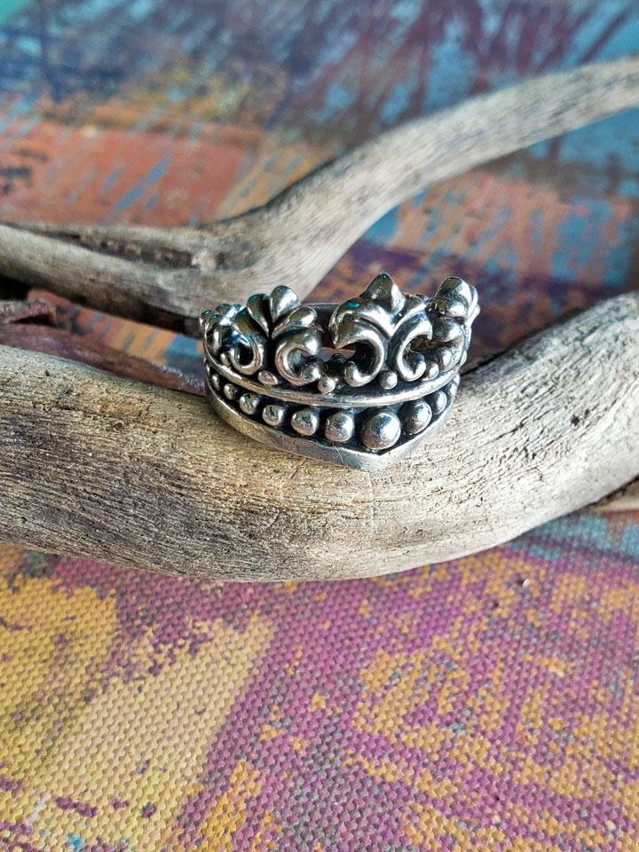 925 Sterling Silver Ring Queens Crown Design Edgy Jewelry